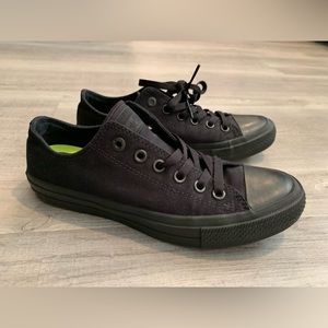Converse - Black with Comfort Sole _ unisex W8/M6